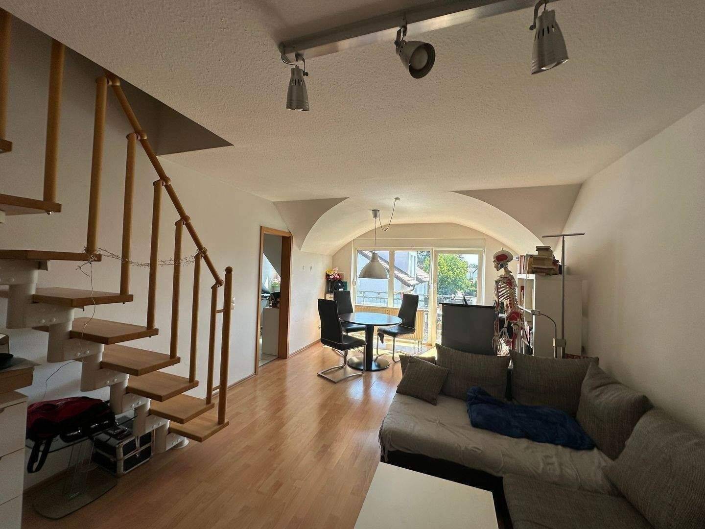 Erlangen Bruck | Möblierte Maisonette mit Südbalkon & EBK, 91058 Erlangen (Bruck Eltersdorf Erlangen-Süd Sebaldussiedlung Tennenlohe)