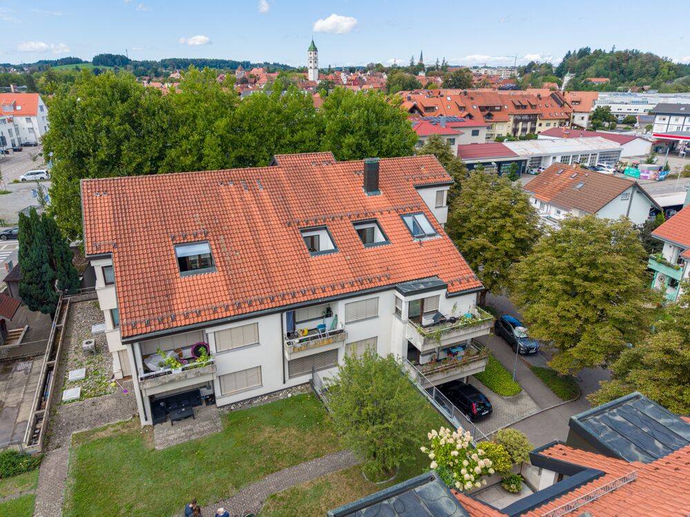 Geräumige 2-Zimmer-Wohnung mit viel Potenzial Wohnen auf 2 Ebenen + 2 großzügigen Loggien, 88239 Wangen im Allgäu