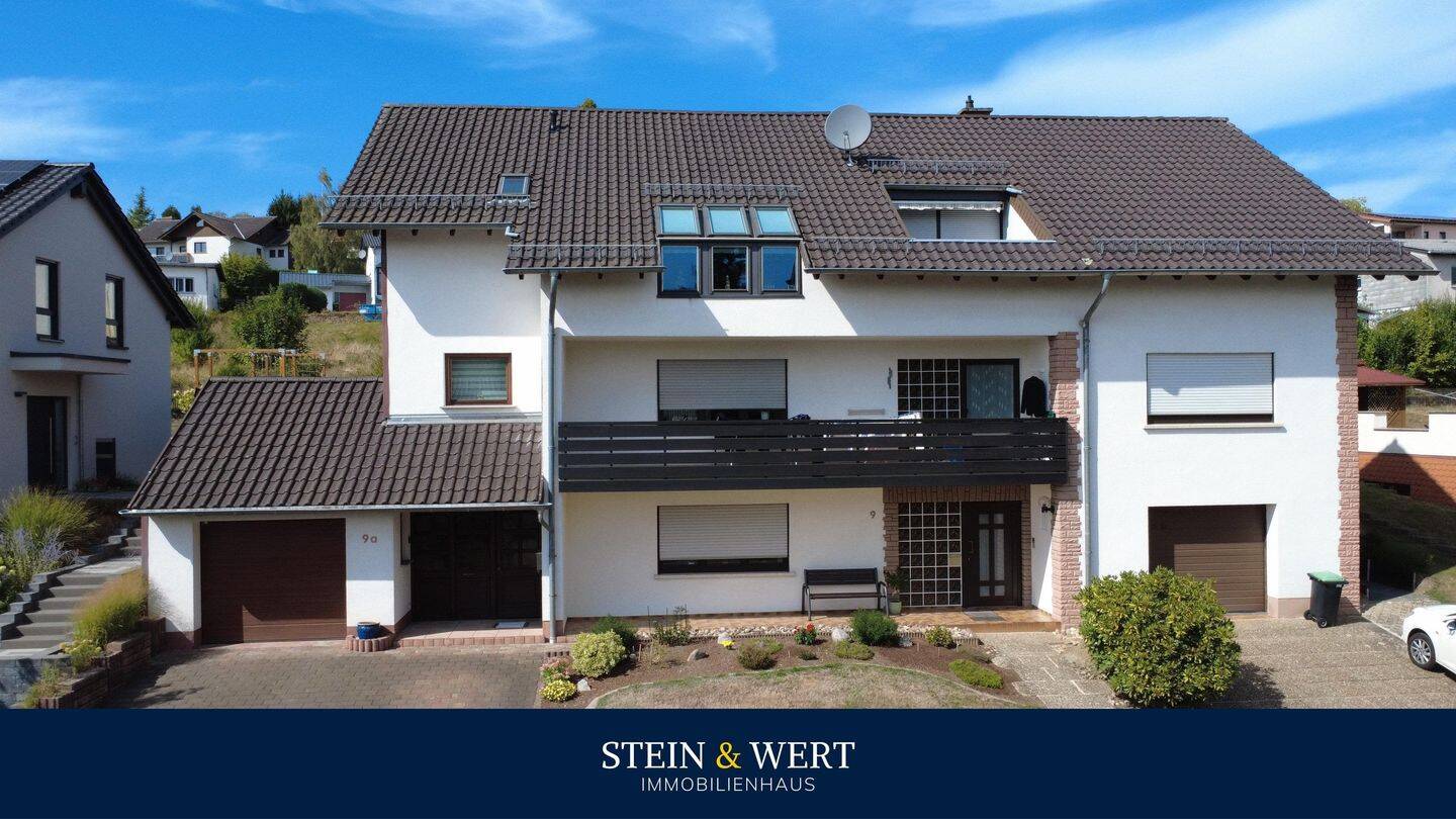 Gepflegte DG-Wohnung im Zweifamilienhaus – Loggia, Terrasse & eigener Bürobereich, 66646 Marpingen
