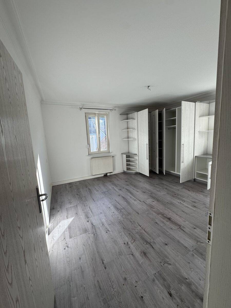 Traumhafte 3,5 Zimmer Dachgeschoss-Maisonette Wohnung in Feuerbach, 70469 Stuttgart (Feuerbach Zuffenhausen)