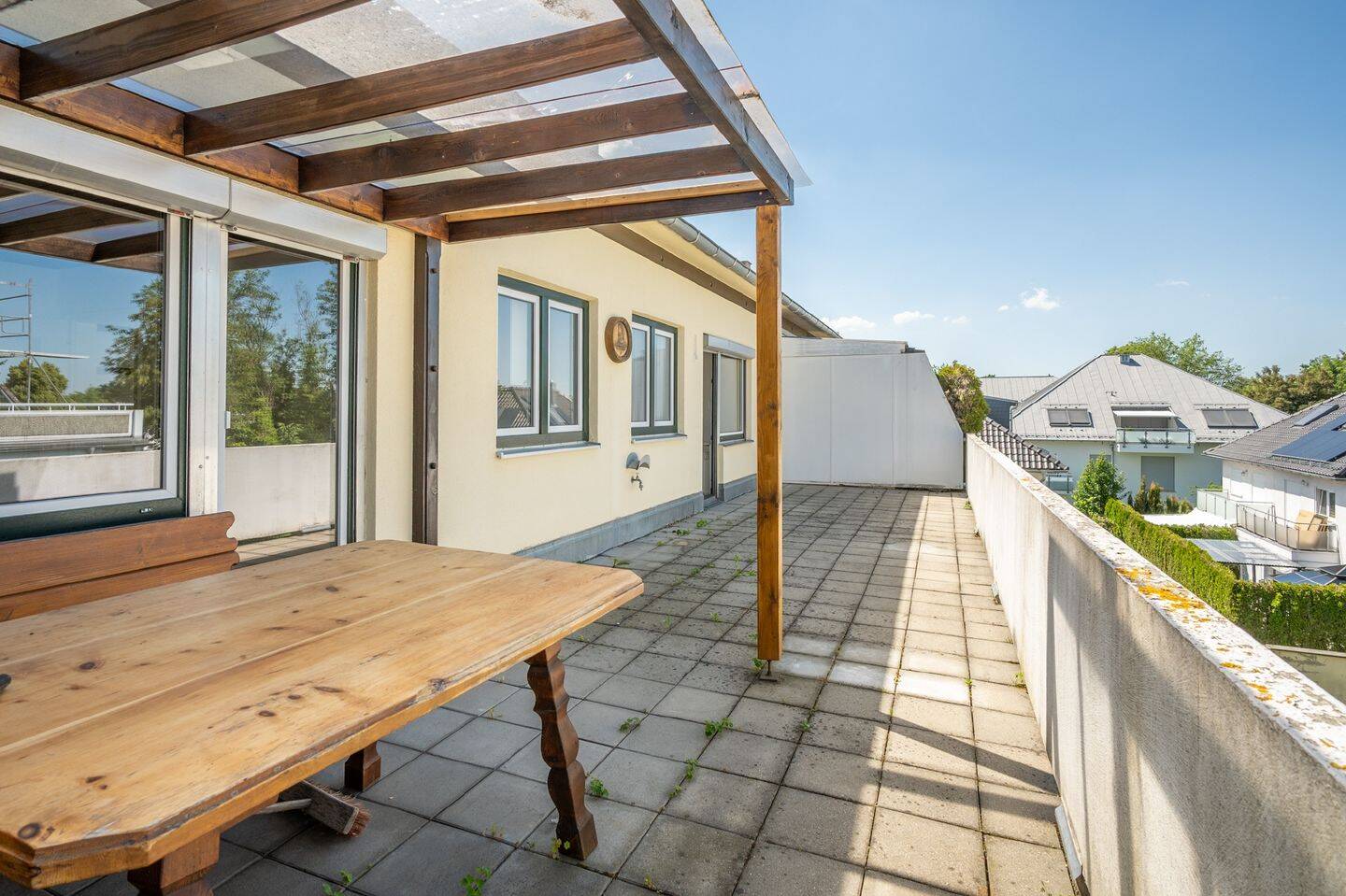 AIGNER – Ein Traum in Trudering: Sonnige Dachterrassenwohnung mit viel Potenzial, 81827 München (Ramersdorf-Perlach Trudering-Riem)
