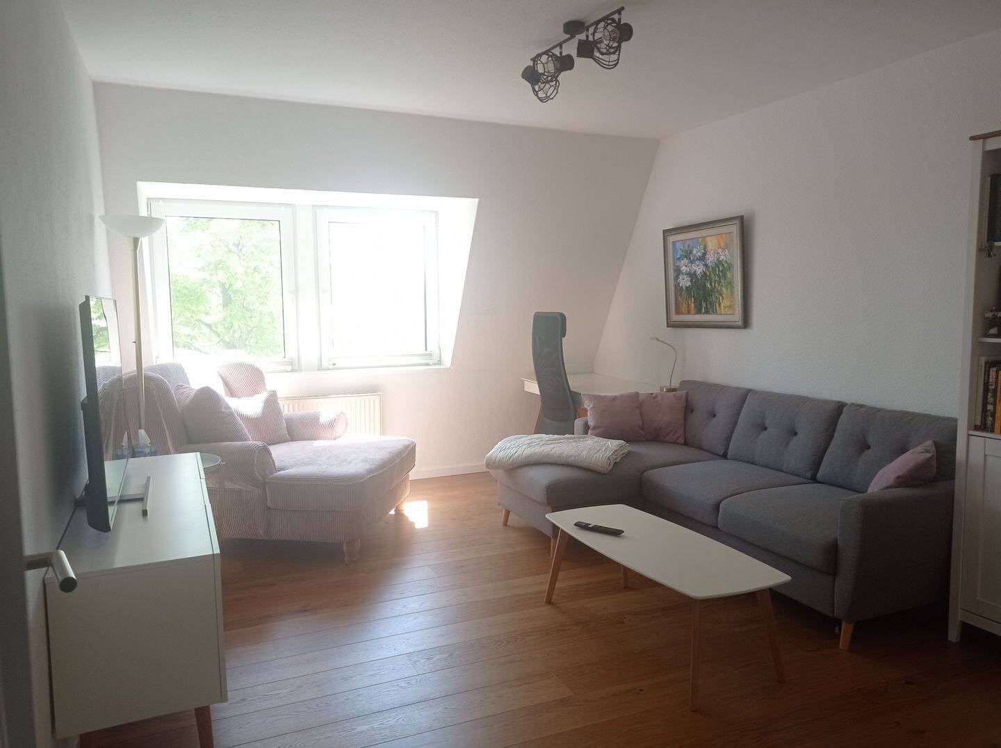 Romantische 2-Zimmer-DG-Wohnung mit Sauna und Weitblick, 13409 Berlin (Reinickendorf Gesundbrunnen Wedding)