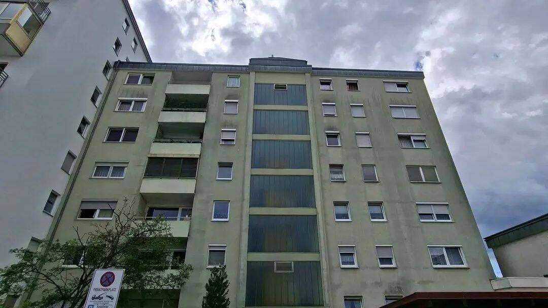 Schöne Wohnung in zentraler Lage mit 2 Balkonen, 92318 Neumarkt i.d. OPf.