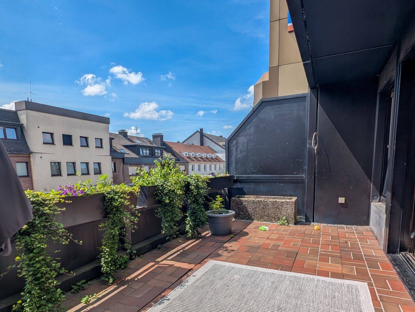 Apartment mit großem Balkon in Bielefeld-Brackwede, 33647 Bielefeld (Brackwede Senne Ummeln)
