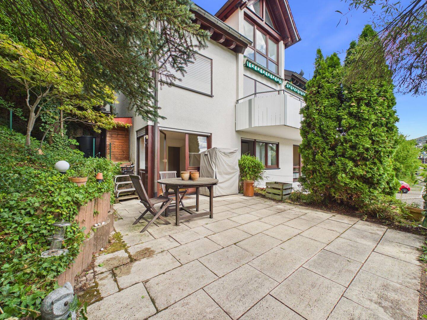 Gepflegte Hochparterre-Wohnung mit Terrasse | Bad Urach, 72574 Bad Urach
