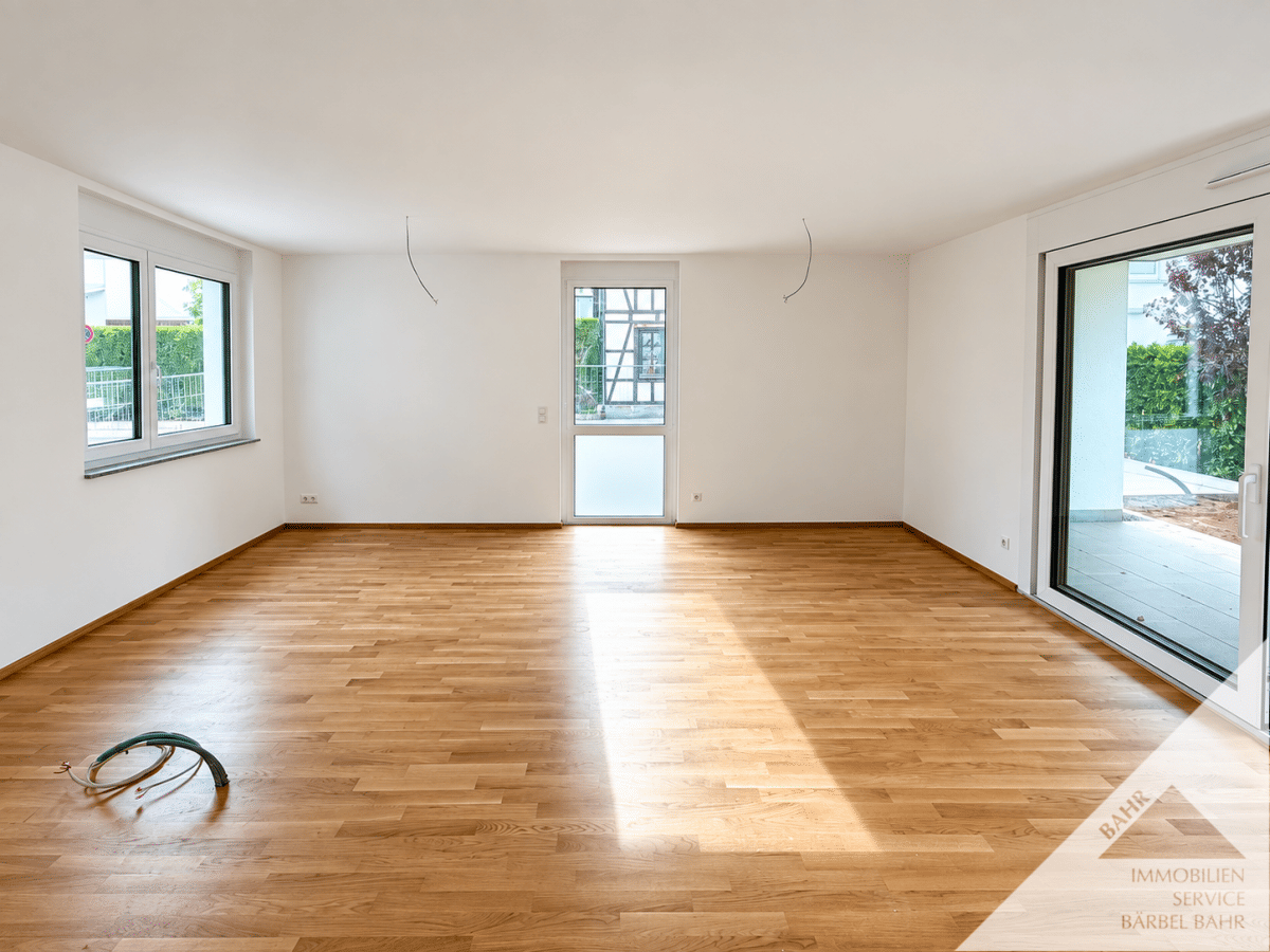 Neubau Erdgeschosswohnung im Herzen von Holzgerlingen!, 71088 Holzgerlingen