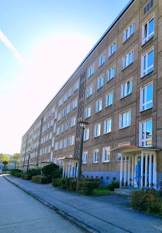bezugsfertige 2-Raumwohnung mit Tageslichtbad im WK VIII, 2977 Hoyerswerda