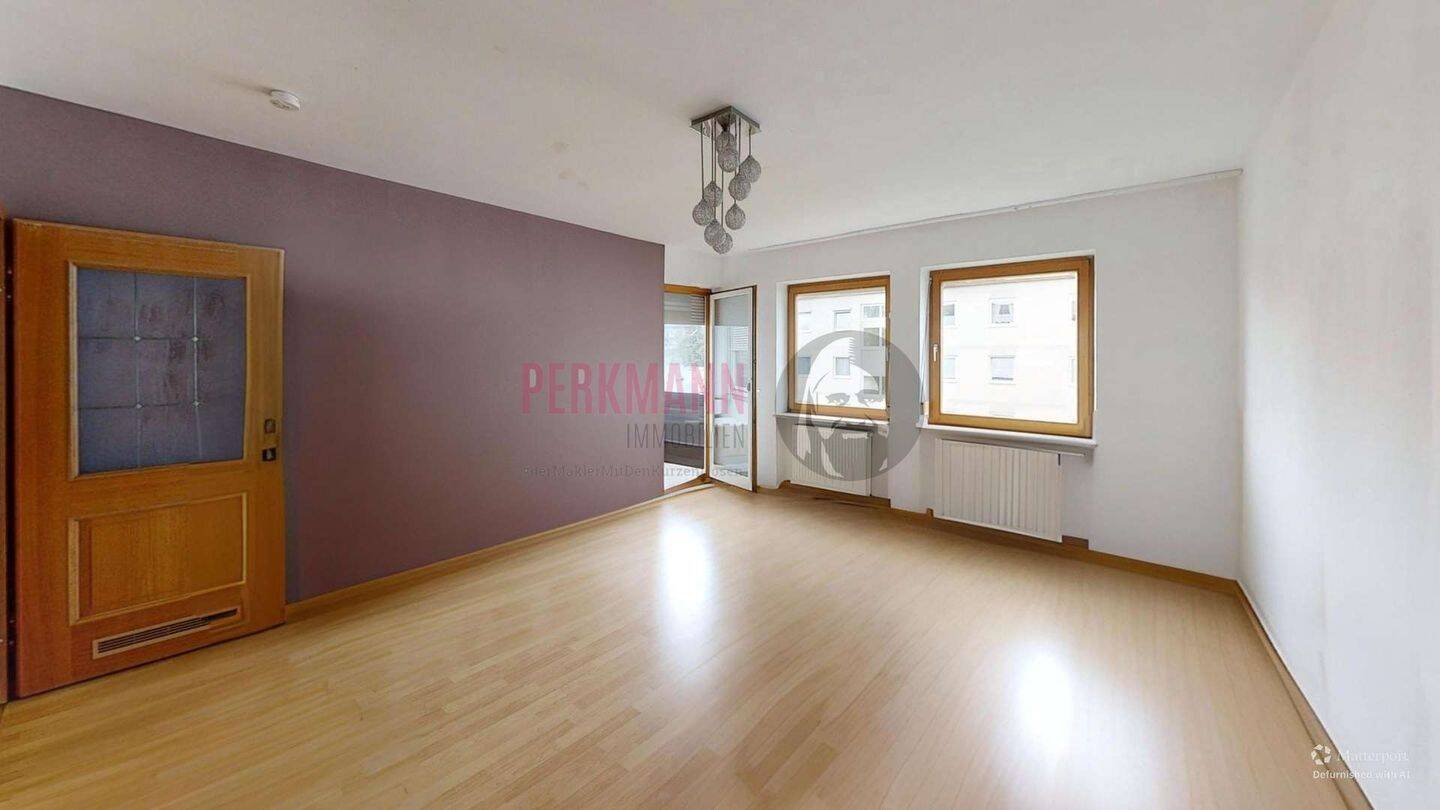 Helle 4 Zimmer Wohnung mit Balkon, Hobbyraum und Einzelgarage zu vermieten, 83714 Miesbach