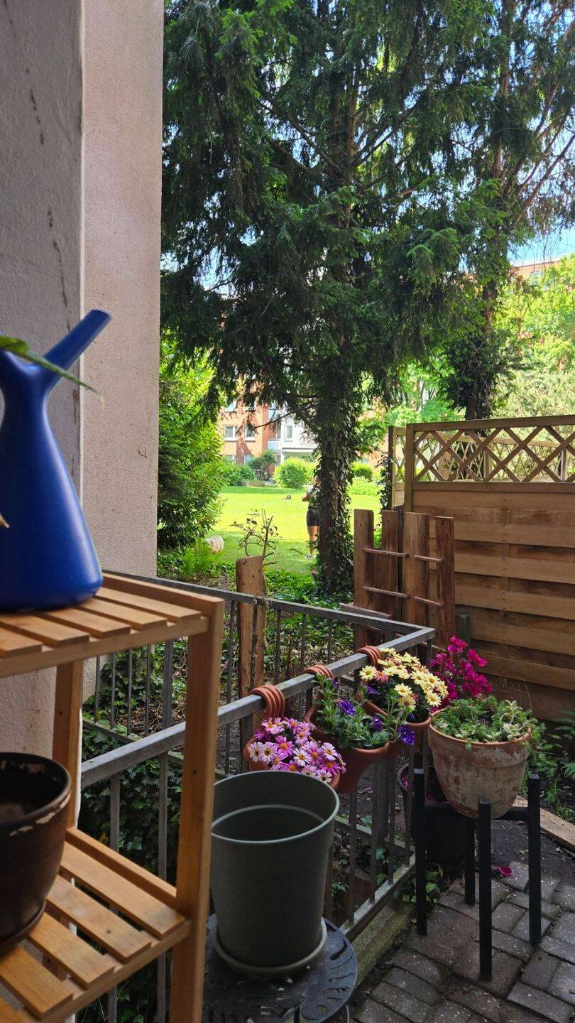 Möblierte 2,5-Zimmer-Wohnung mit Garten – ideal für DESY, UKE & Airbus, 22529 Hamburg (Hamburg-Nord)