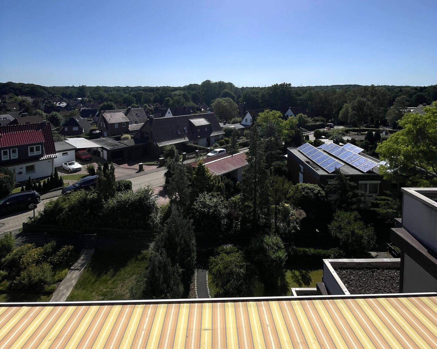 Phänomenaler Ausblick! Traumhafte 3-Zimmer-Wohnung mit Fußbodenheizung und Garage in bester Lage, 27721 Ritterhude