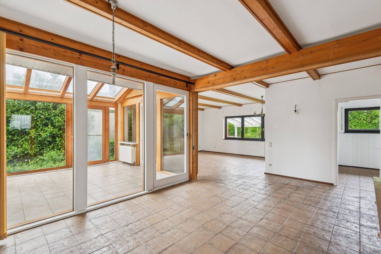Ankommen, durchatmen, zuhause sein – großzügiger Bungalow in naturnaher Lage!, 67806 Bisterschied