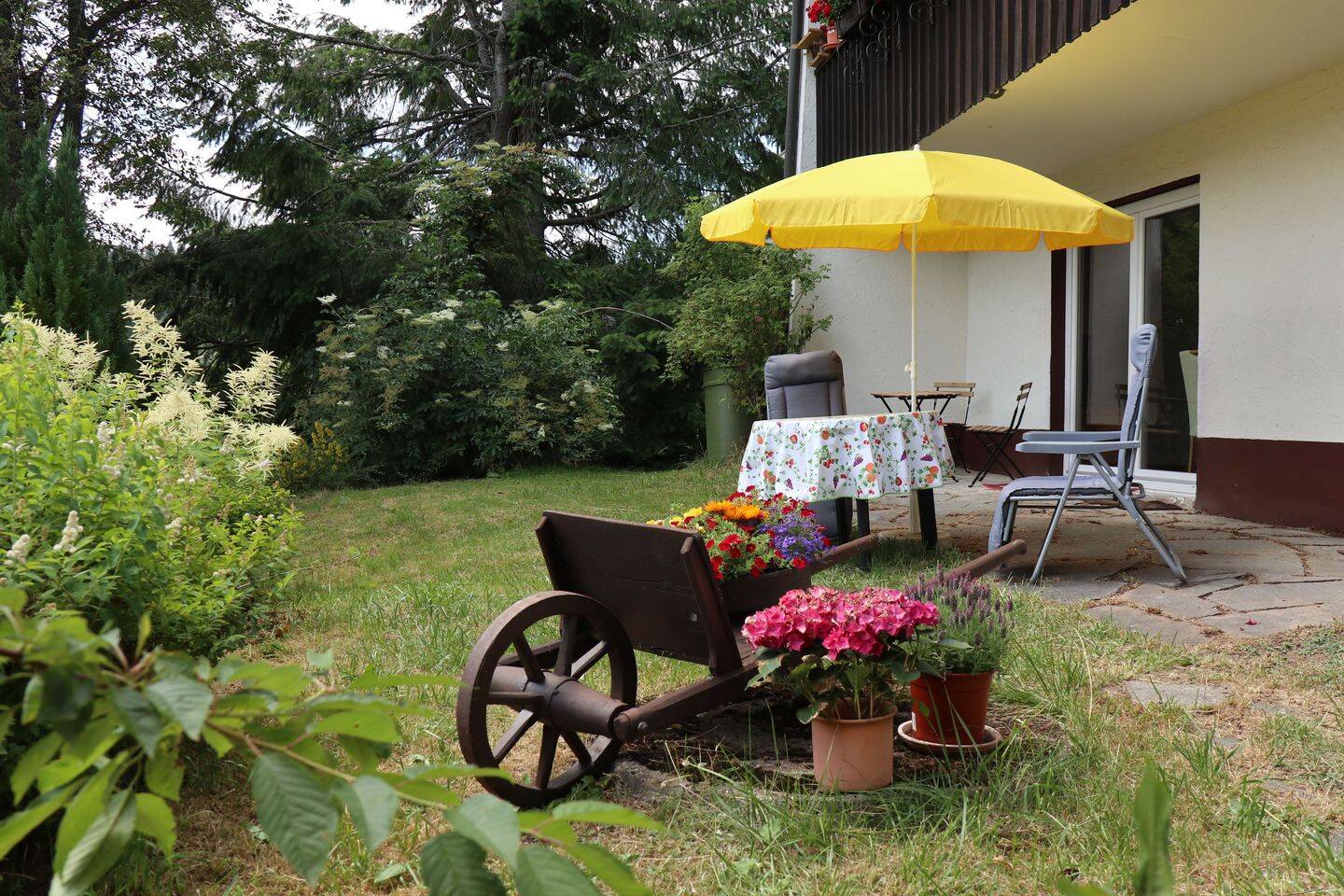 Charmante 3 Zimmer-Wohnung mit Terrasse im Herzen von Schönwald, 78141 Schönwald im Schwarzwald