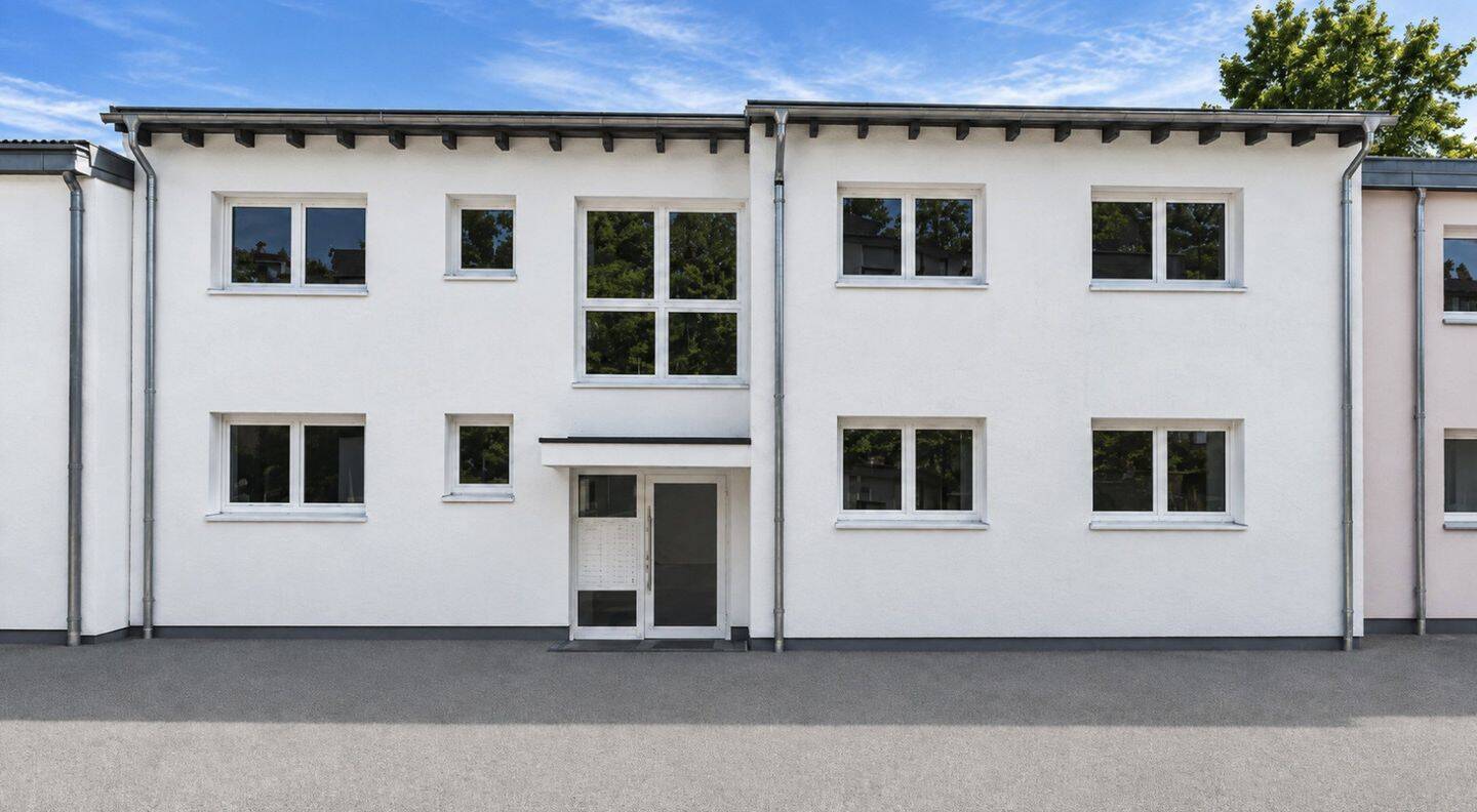 Kernsanierte 2-Zimmer-Wohnung mit großzügiger Terrasse in ruhiger Lage!, 76532 Baden-Baden