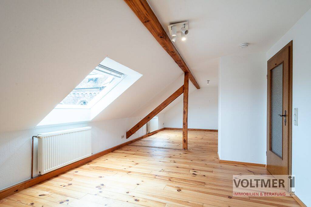RÜCKZUGSORT – gemütliche Dachgeschosswohnung mit Gemeinschaftsgarten in Neunkirchen!, 66538 Neunkirchen