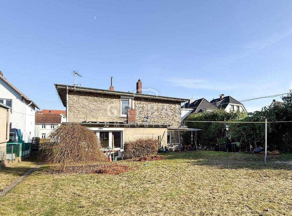 Ihr (Bau-)Platz? Einfamilienhaus auf großem Grundstück in Südwest-Lage, 22589 Hamburg (Altona Blankenese Iserbrook Osdorf Sülldorf)