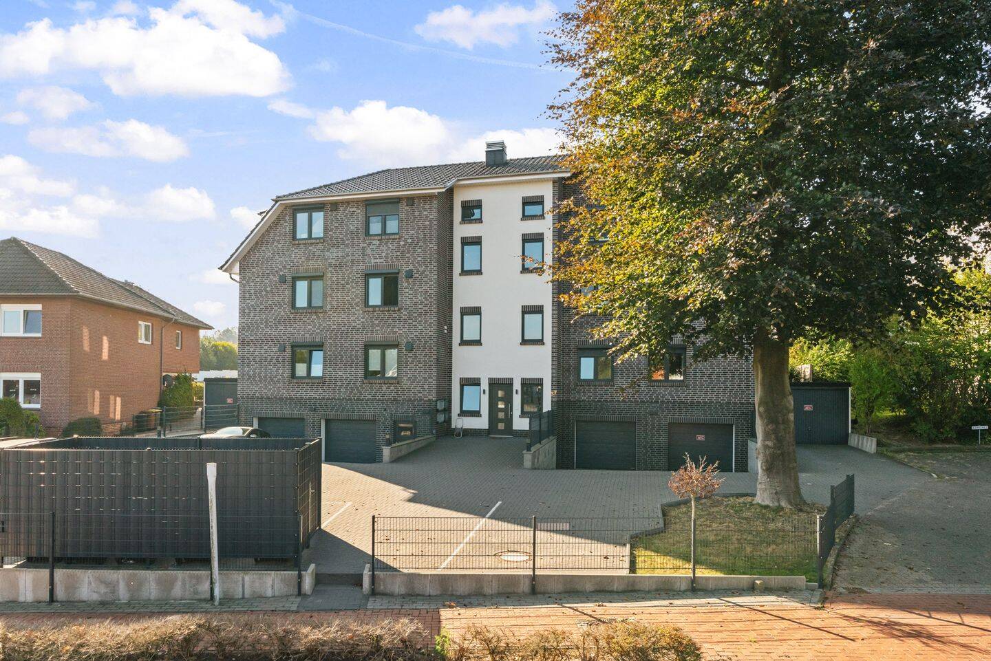 Bruchhausen-Vilsen | Schön wohnen, sparsam leben – neuwertige Wohnung mit Südgarten & Garage, 27305 Bruchhausen-Vilsen