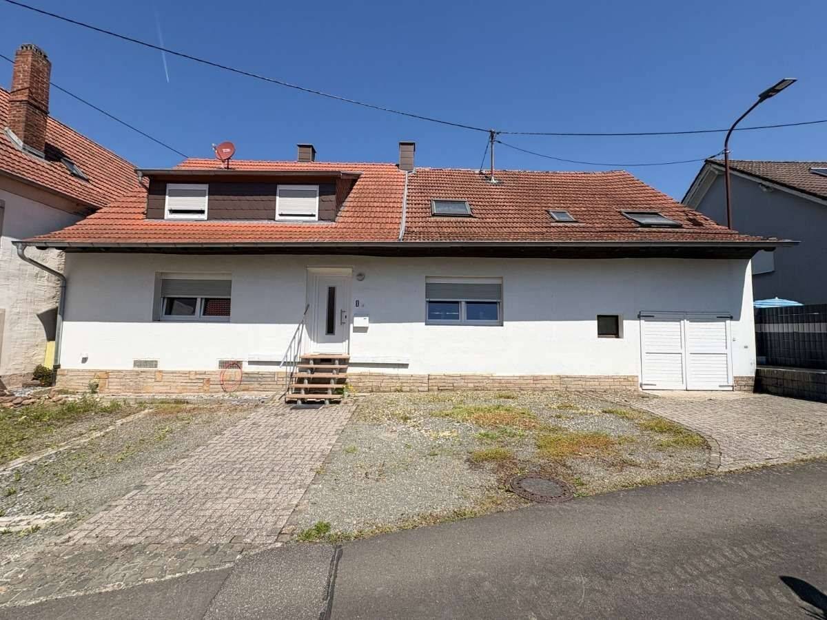Historischer Charme trifft neue Möglichkeiten – Einfamilienhaus mit Potenzial, 66871 Pfeffelbach