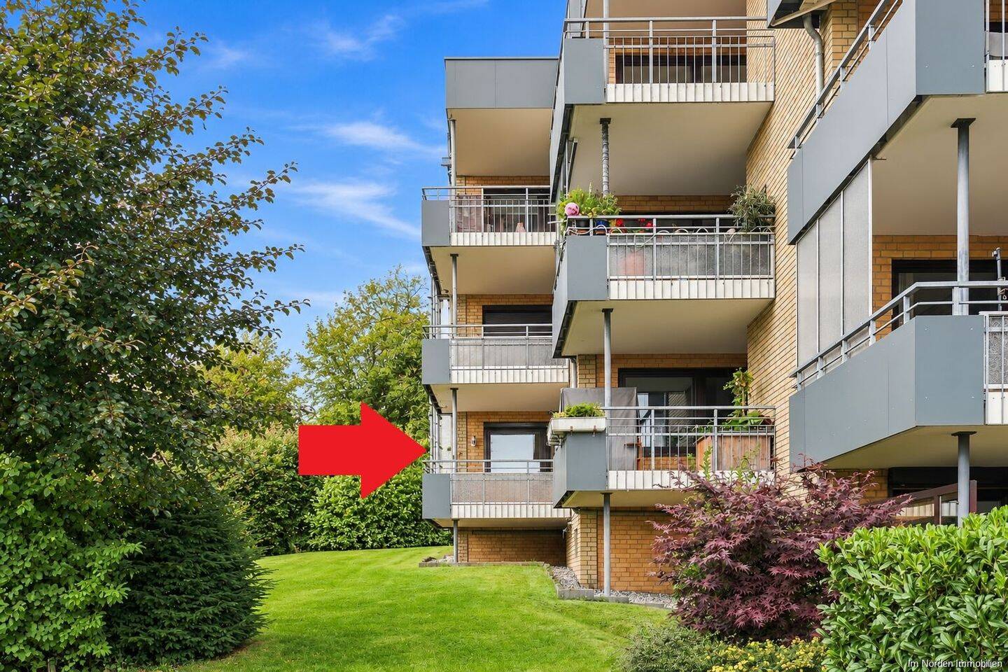 Gepflegte Eigentumswohnung mit Loggia und Seeblick in Bad Malente, 23714 Malente