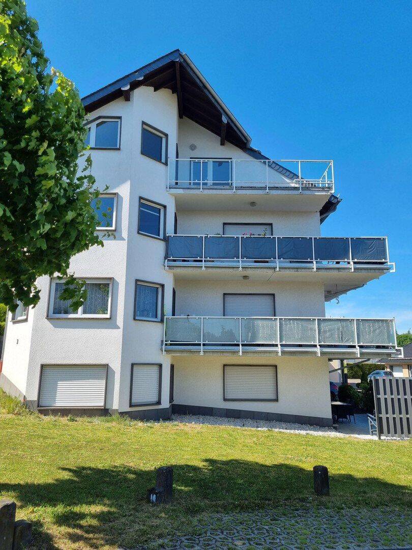 Attraktive 3 ZKB Wohnung mit Fernsicht, 56729 Ettringen