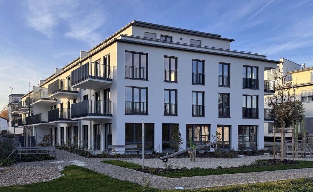 Geräumige 1,5-Zimmer-Wohnung mit EBK und Balkon am Schlosspark – Gauting, 82131 Gauting