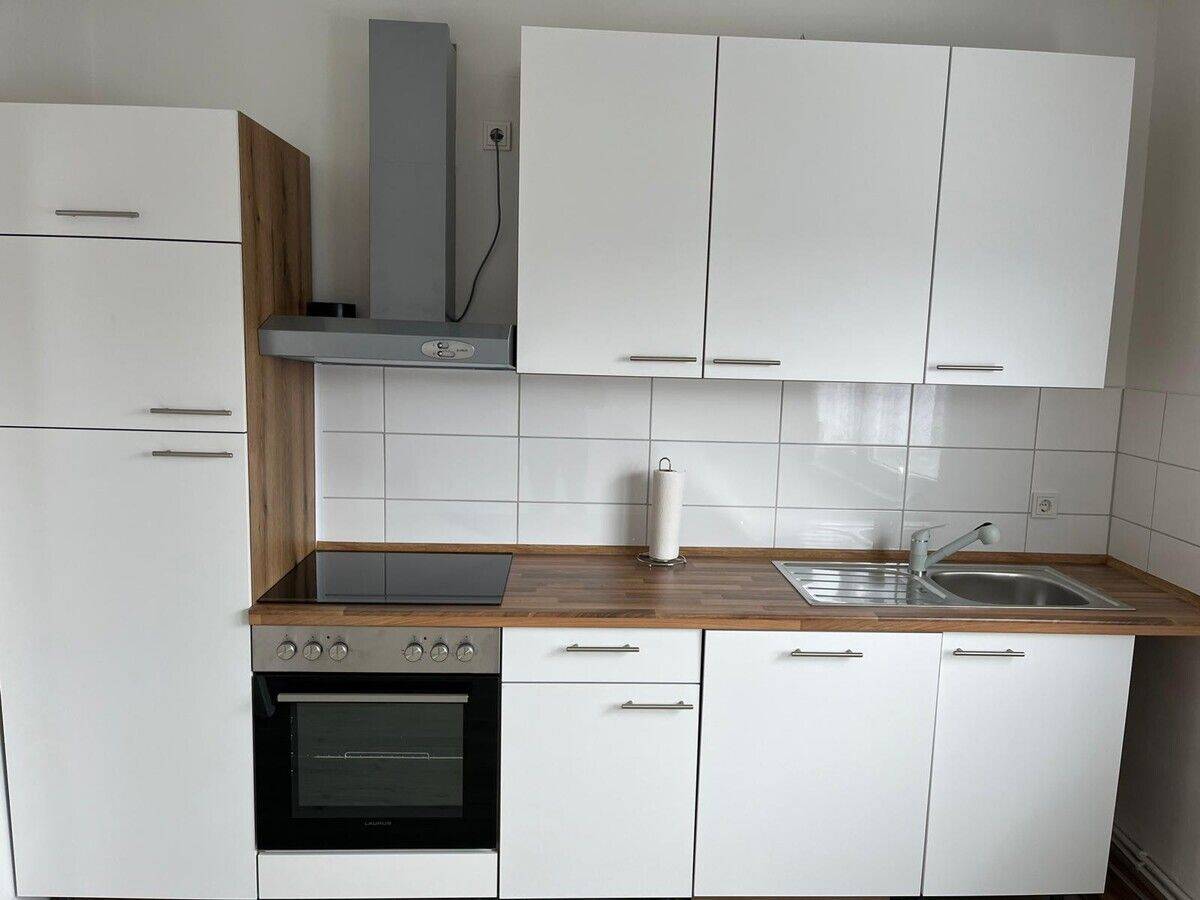 Renovierte 2-Zimmer- Wohnung in Koblenz, 56073 Koblenz