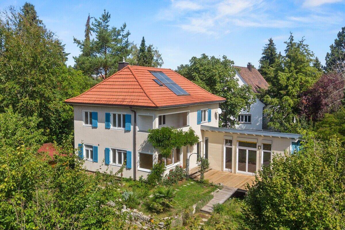 Stilvolles Charakterhaus in Toplage mit Gartenidylle und Hohentwielblick, 78224 Singen (Hohentwiel)