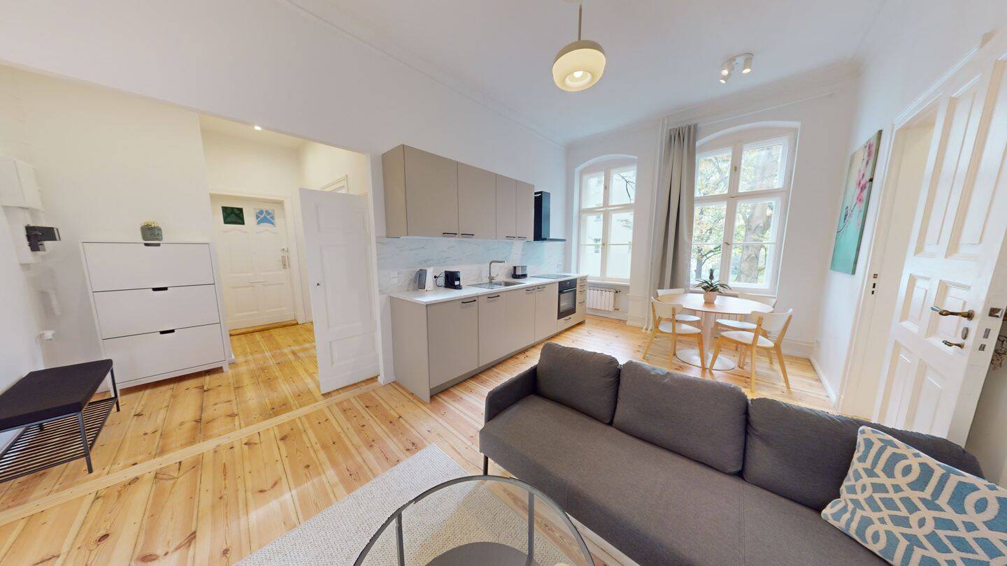 Kernsanierte 2-Zimmer-Altbauwohnung im beliebten Reuterkiez, 12045 Berlin (Neukölln)