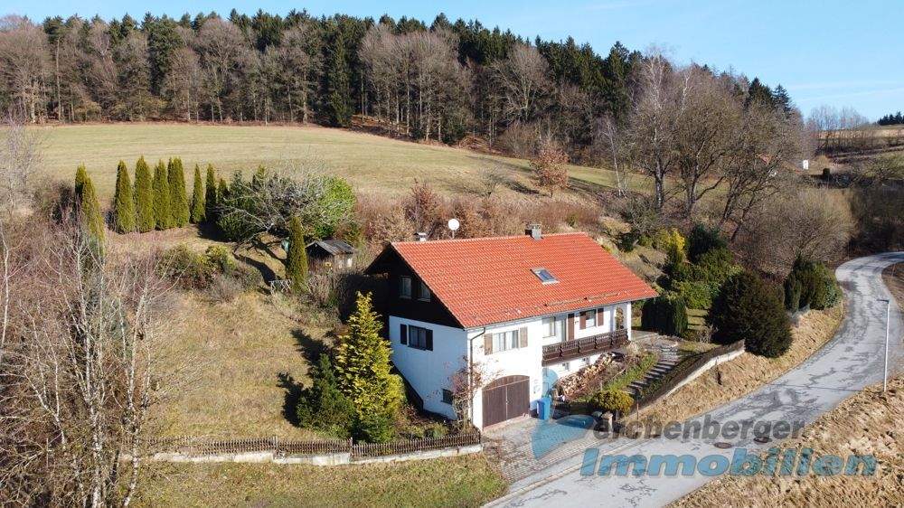Einfamilienhaus in schöner Höhenlage von Deggendorf, 94469 Deggendorf