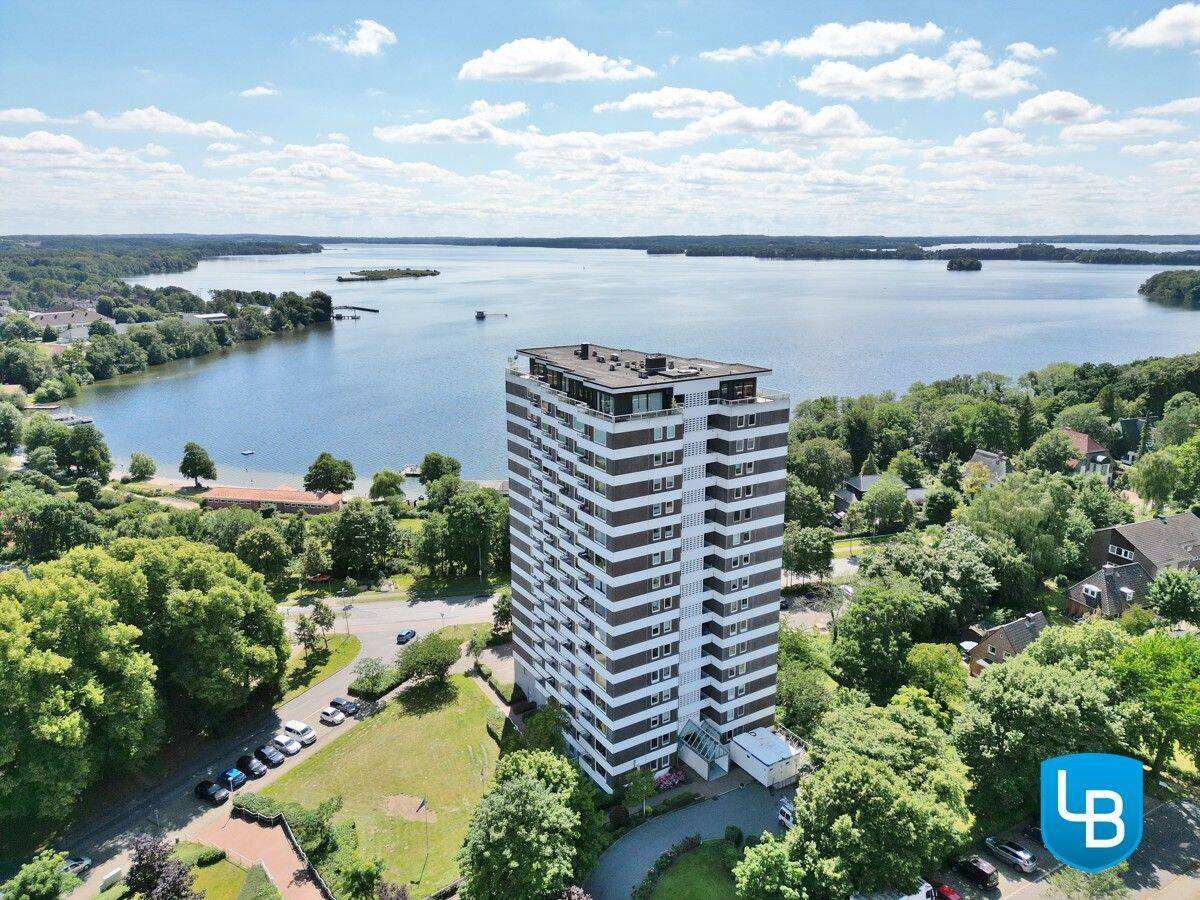 Einziehen und wohlfühlen: Frisch renovierte Eigentumswohnung nahe dem Großen Plöner See, 24306 Plön