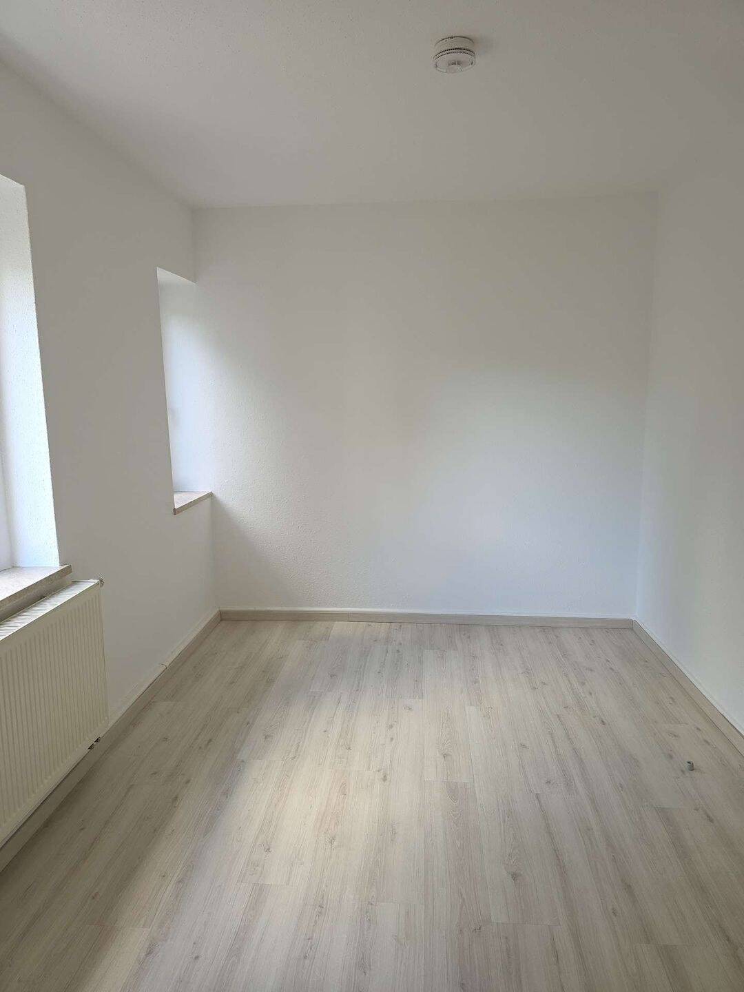 Ruhige 2-Zimmer-Wohnung mit 42,84 m² Wohnfläche in Glauchau, 8371 Glauchau