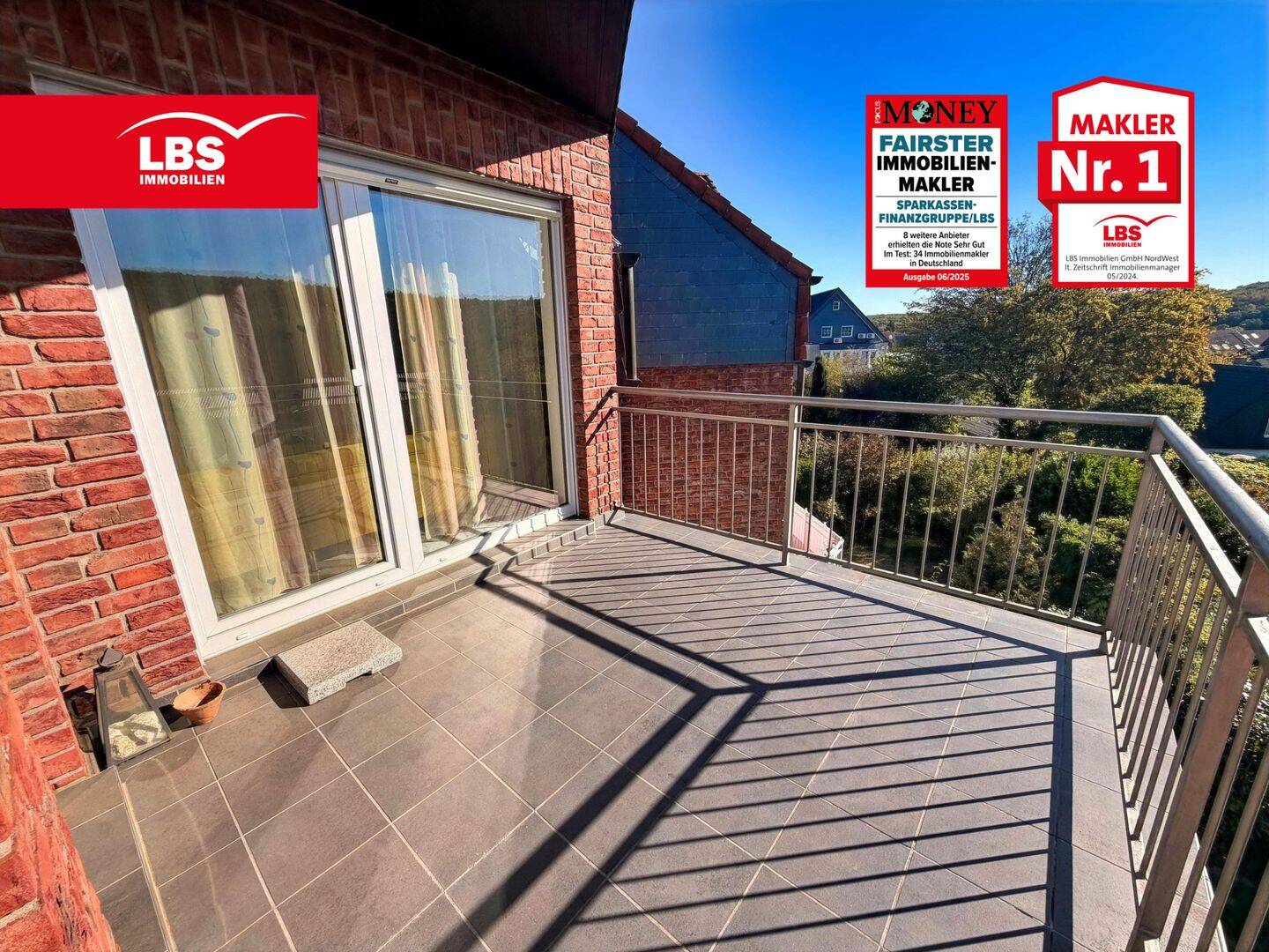 Großzügige 5-Zimmer-Wohnung über drei Ebenen mit Balkon,Garage + Stellplatz, 44229 Dortmund