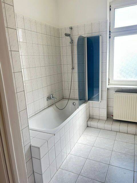 2-Raumwohnung in Arnstadt, zentral gelegen, sofort beziehbar, 99310 Arnstadt