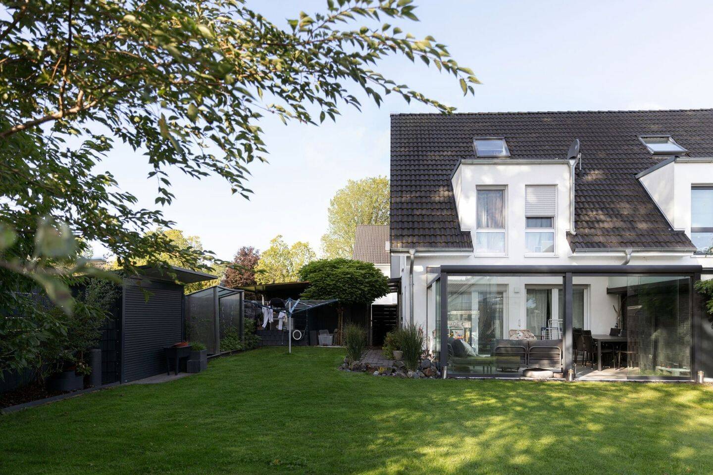 Komfortabel – top Zustand – sehr familienfreundlich ! Attraktives und elegantes Reihenendhaus ( KfW 55 ) in Lotte!, 49504 Lotte