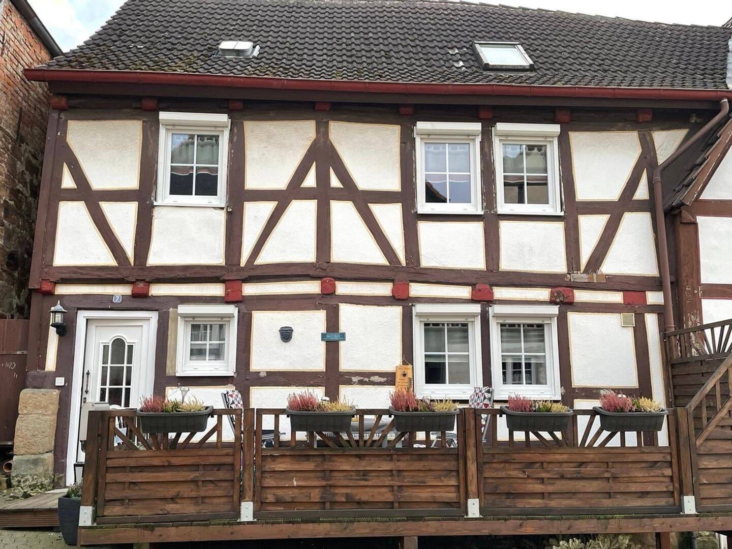 Denkmalgeschütztes Haus mit Schrebergarten in ruhiger Innenstadtlage von Wolfhagen, 34466 Wolfhagen