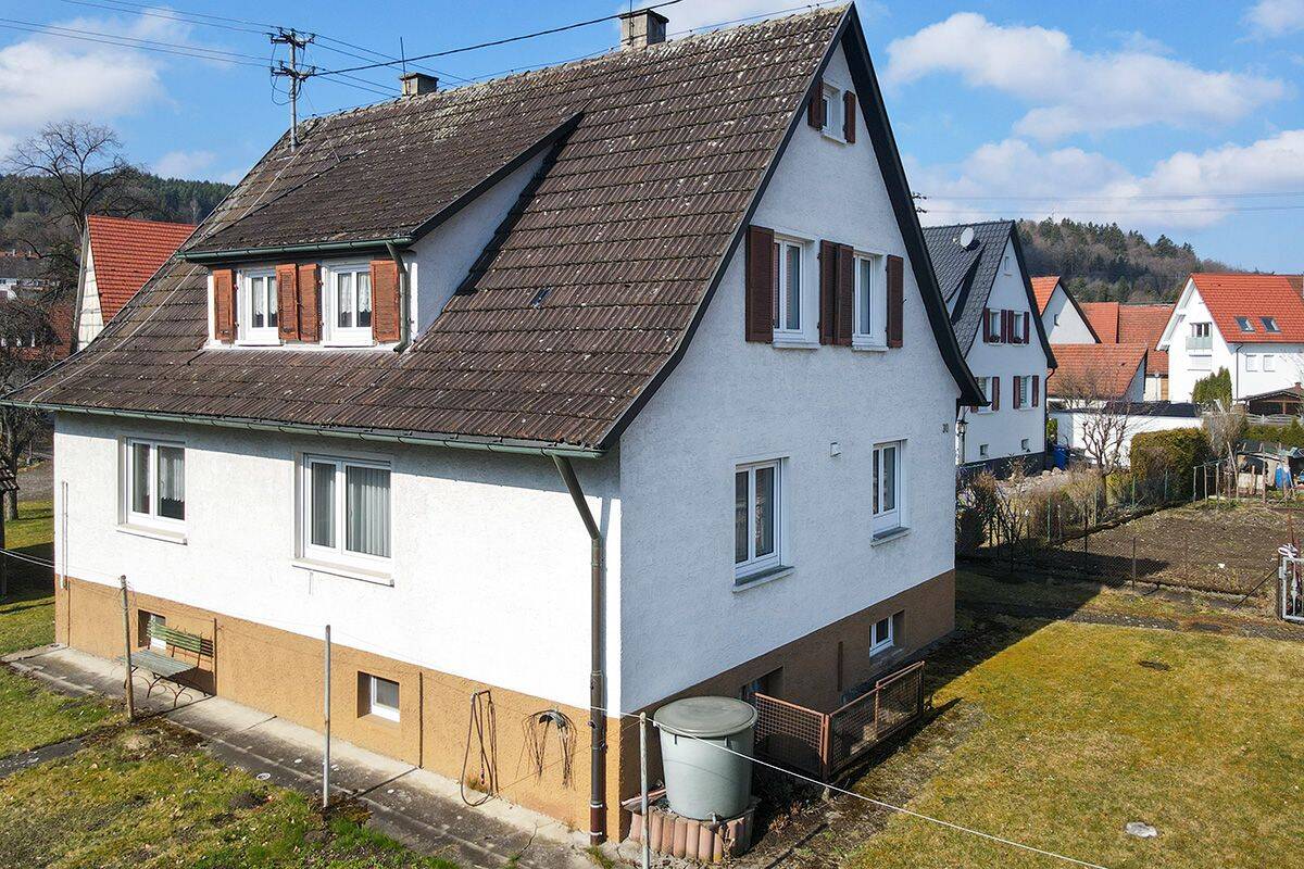 Familienfreundlich . großes Grundstück … und viel Platz für individuelle Gestaltung, 72419 Neufra