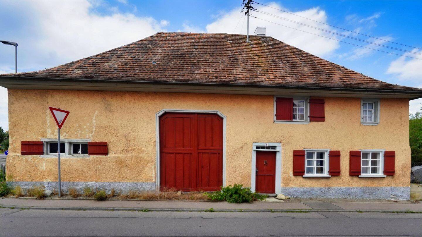 Historisches Denkmalgebäude mit 516 qm Grundstück & genehmigter Bauvorbescheid, 88690 Uhldingen-Mühlhofen