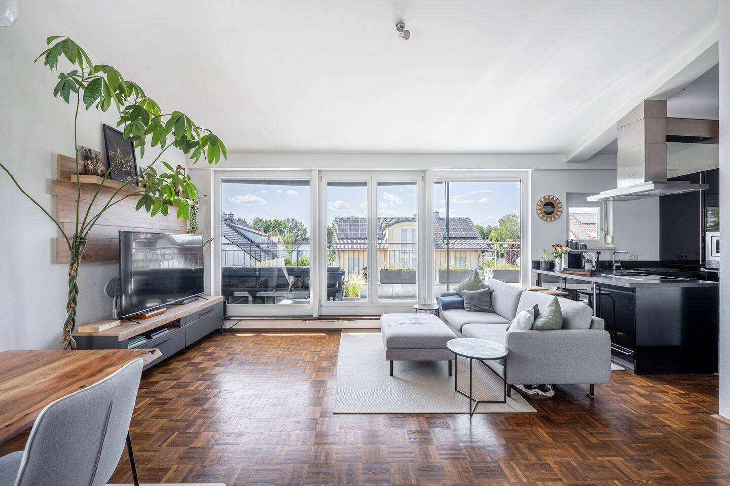 Aigner – Elegant und Ausdrucksstark – Exklusive 3-Zimmerwohnung in Moosach., 80993 München (Moosach)