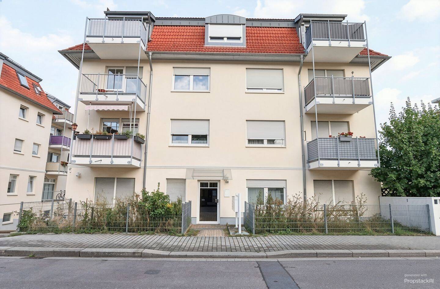 +++ Bezugsfreie 2-Zimmer-Wohnung mit Balkon und Stellplatz in Elbnähe +++, 1139 Dresden (Kaditz Mickten Pieschen-Süd Trachau)