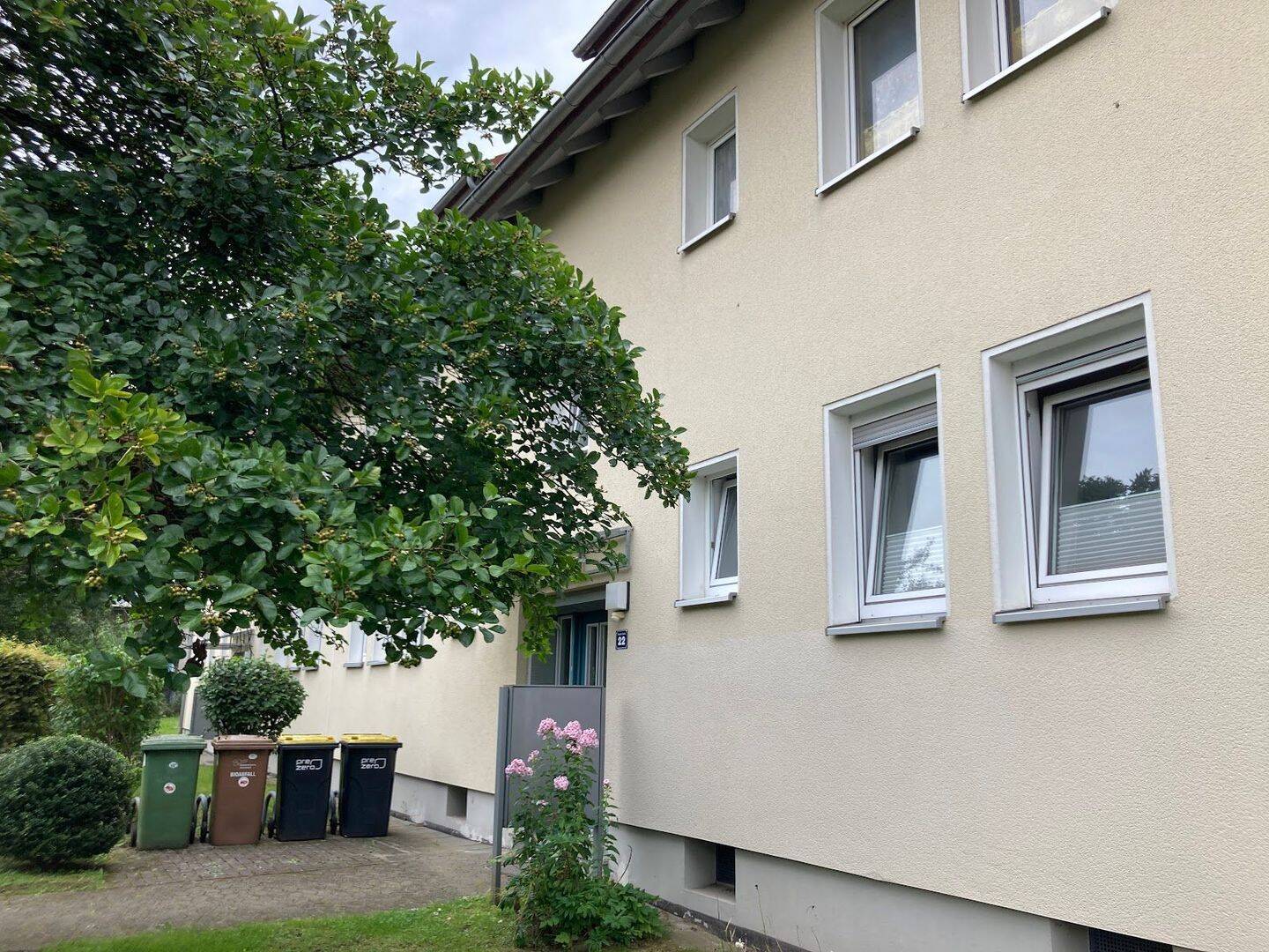 Frisch sanierte Dachgeschosswohnung kurzfristig beziehbar, 34298 Helsa