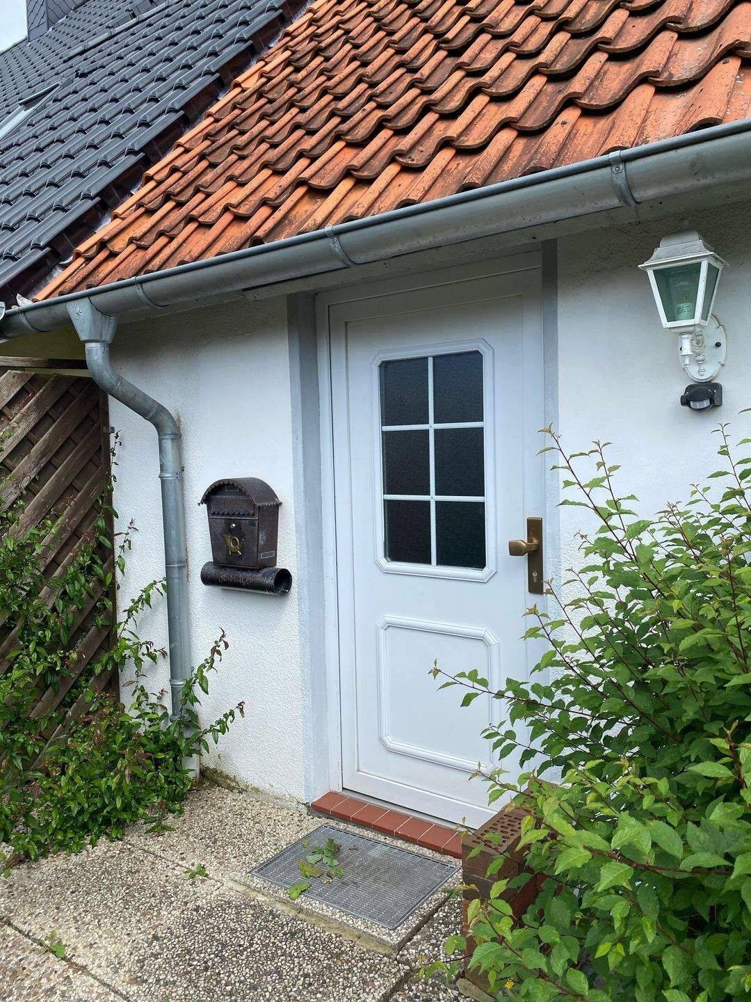Teilmöblierte Maisonette-Wohnung mit separatem Eingang und Terrasse, 28779 Bremen (Blumenthal Lüssum-Bockhorn)