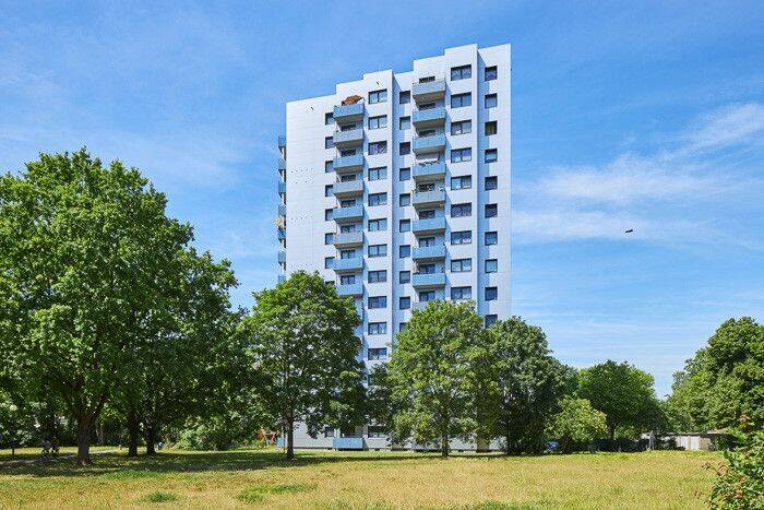 Zentral und im Grünen – großzügige 2 Zimmerwohnung wartet auf Sie, 12351 Berlin (Neukölln Britz Buckow Gropiusstadt Rudow)