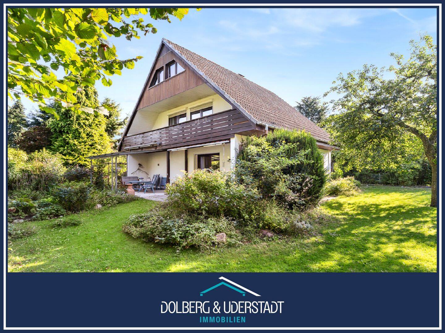 Traumhaftes Einfamilienhaus mit Carport und herrlichem Grundstück in begehrter, rückwärtiger Lage, 22147 Hamburg (Wandsbek Rahlstedt)