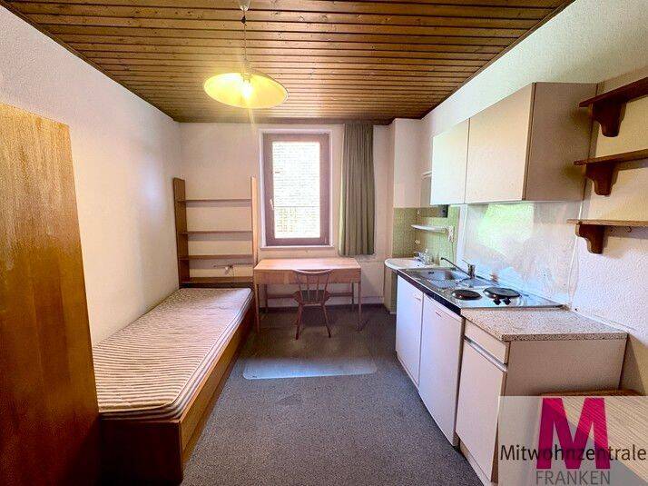 WG Zimmer im Herzen Erlangens, 91054 Erlangen (Burgberg Erlangen-Nord Erlangen-Ost Innenstadt Sieglitzhof)