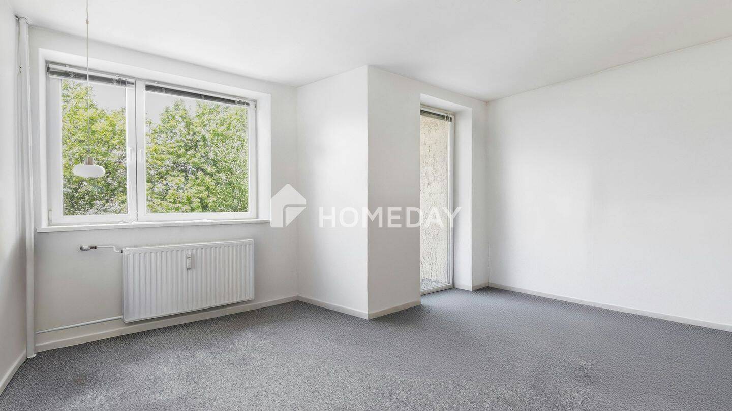 Bezugsfreie, ruhig gelegene 2-Zimmer-Wohnung mit Aufzug, Loggia und Keller in sanierter Wohnanlage, 12105 Berlin (Tempelhof-Schöneberg Mariendorf Schöneberg Tempelhof)
