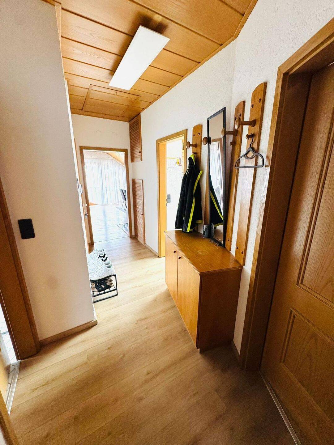 Helle 3 Zimmer Dachgeschosswohnung in Untersulmetingen, 88471 Laupheim