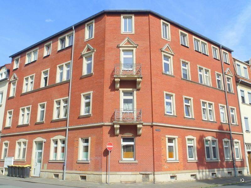 Schöne 4-Zimmer-Wohnung mit Laminatboden, Einbauküche & Bad mit Badewanne, 1591 Riesa