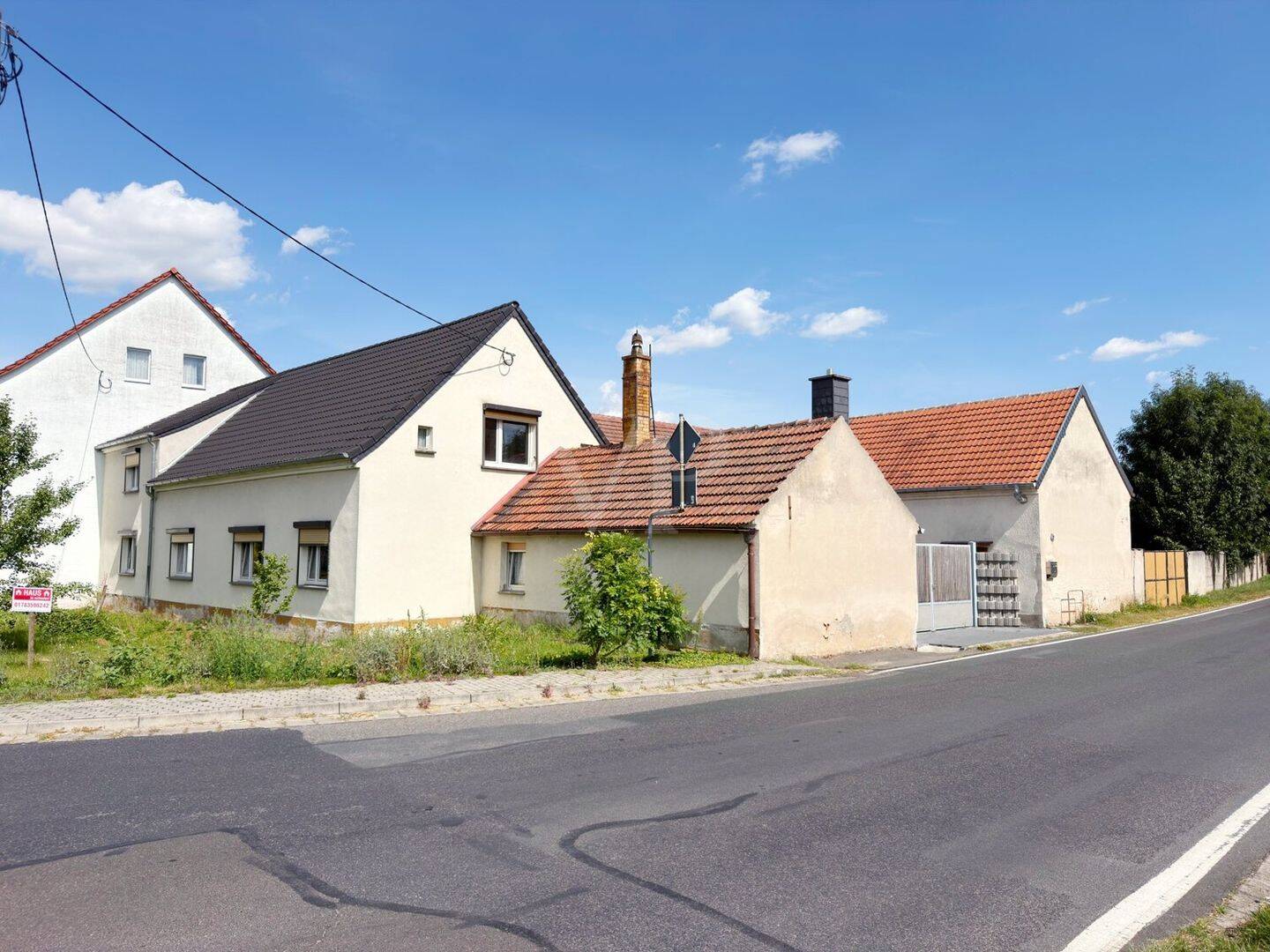 Idyllischer Dreiseitenhof mit viel Potenzial – Sanierungsbedürftiges Wohnhaus auf 2.632m² Grundstück, 4924 Uebigau-Wahrenbrück
