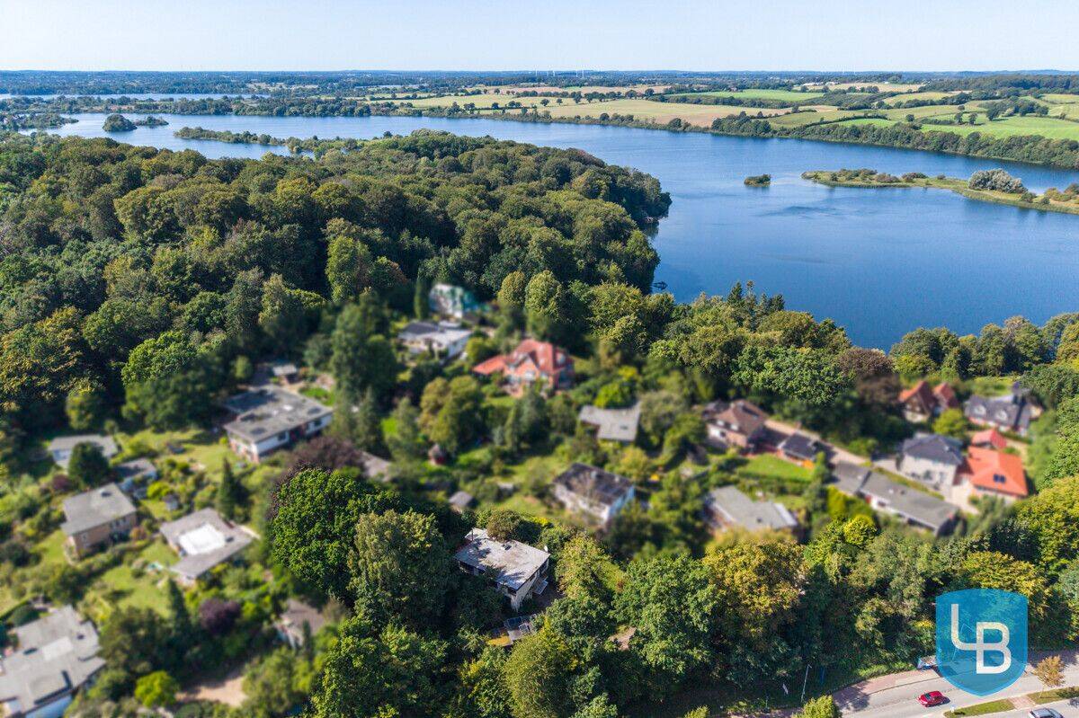 Wohnen in Seenähe – Einfamilienhaus mit Garten und Renovierungsbedarf, 24306 Plön