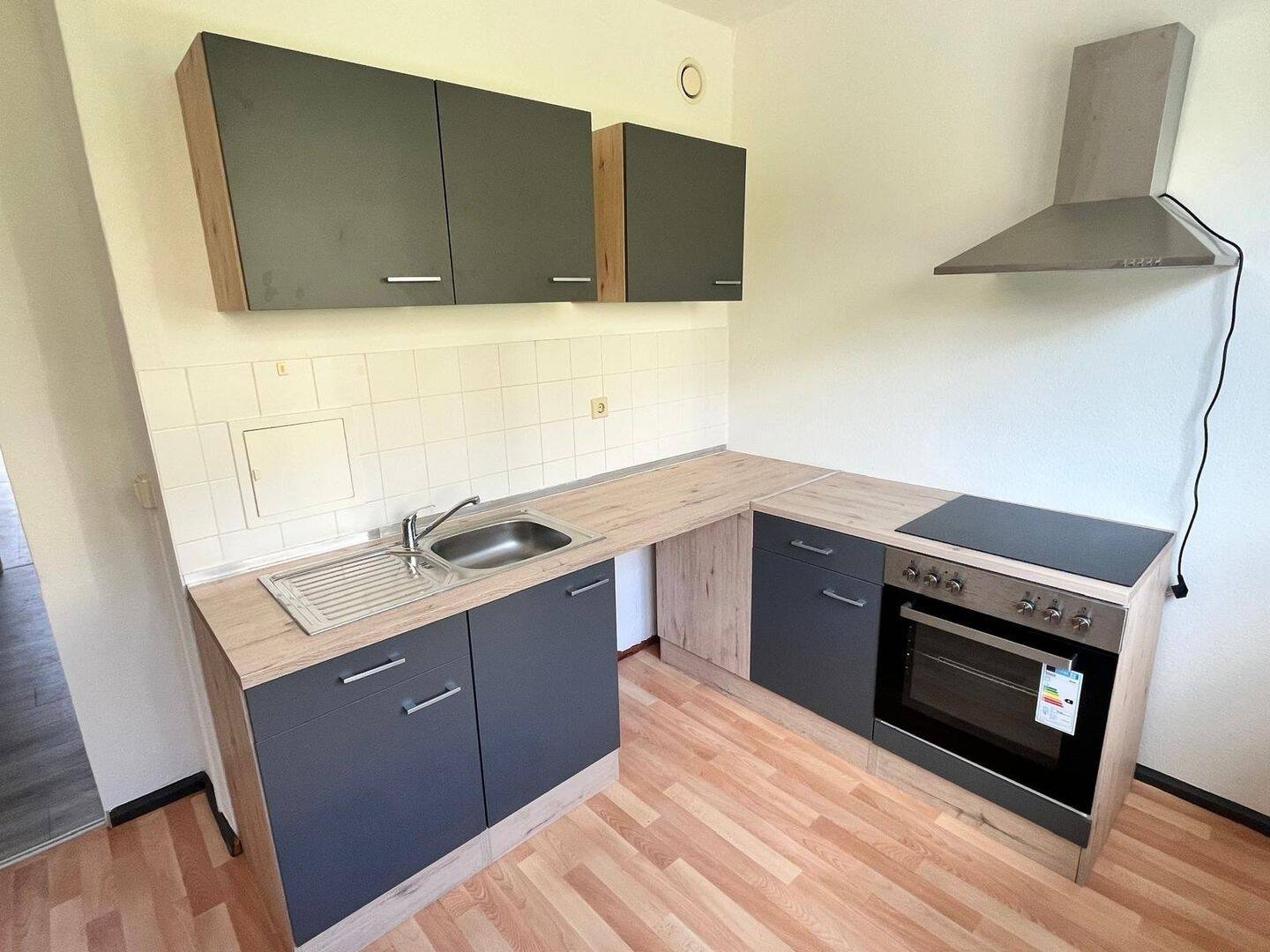 ** charmante 1 Zimmer Wohnung mit Küche + Balkon **, 8340 Schwarzenberg/Erzgeb.