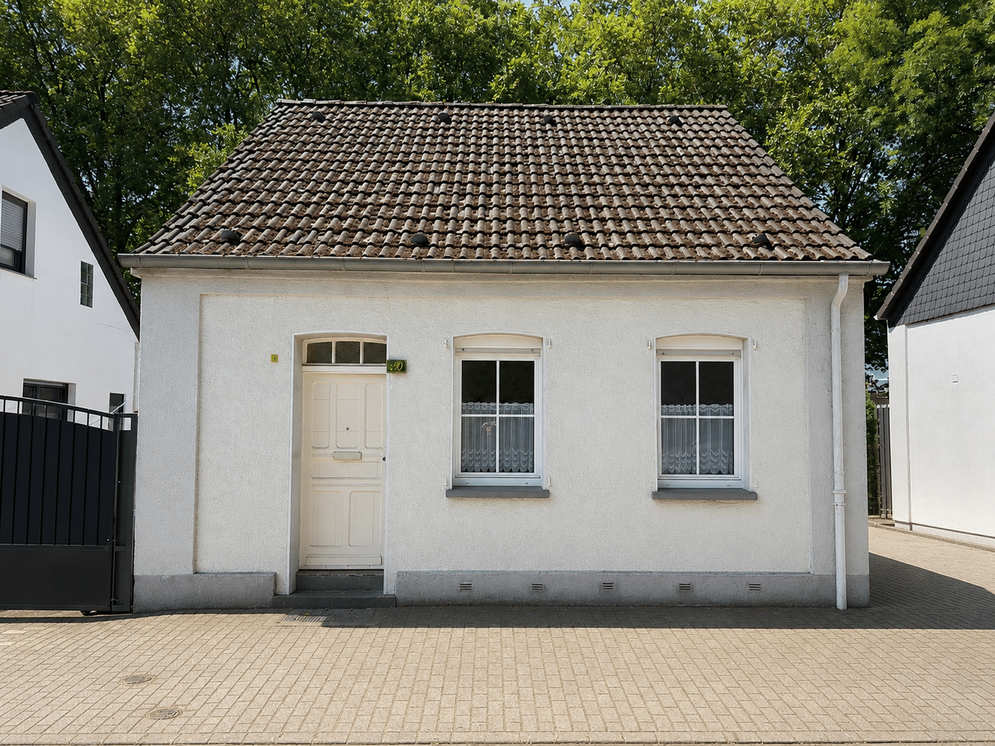 Freistehendes Einfamilienhaus in ruhiger Lage in Duisburg-Meiderich, 47138 Duisburg (Mittelmeiderich Neumühl Obermeiderich Ruhrort Untermeiderich)
